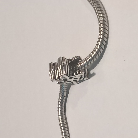 Silver Snowflake Charm for Pandora Style Bracelet - Picture 5 of 5